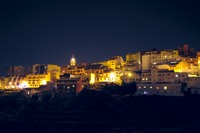 Los Realejos de noche